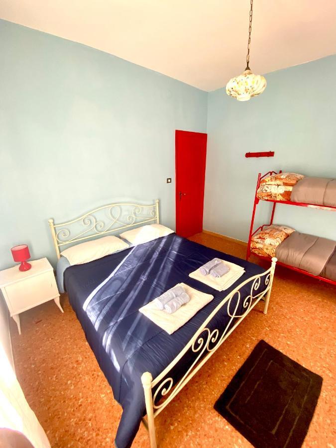 Scauri Attico Panoramico Apartment Минтурно Екстериор снимка